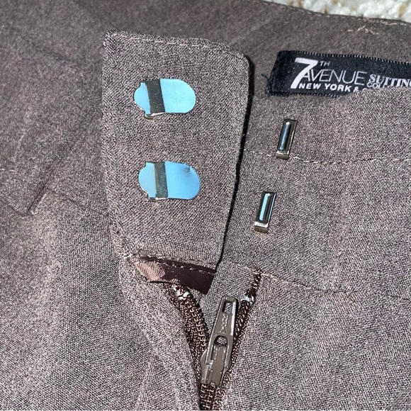 NEW YORK & COMPANY 7th Avenue Suiting Collection Brown Pants Size 4 Petite - Picture 4 of 8